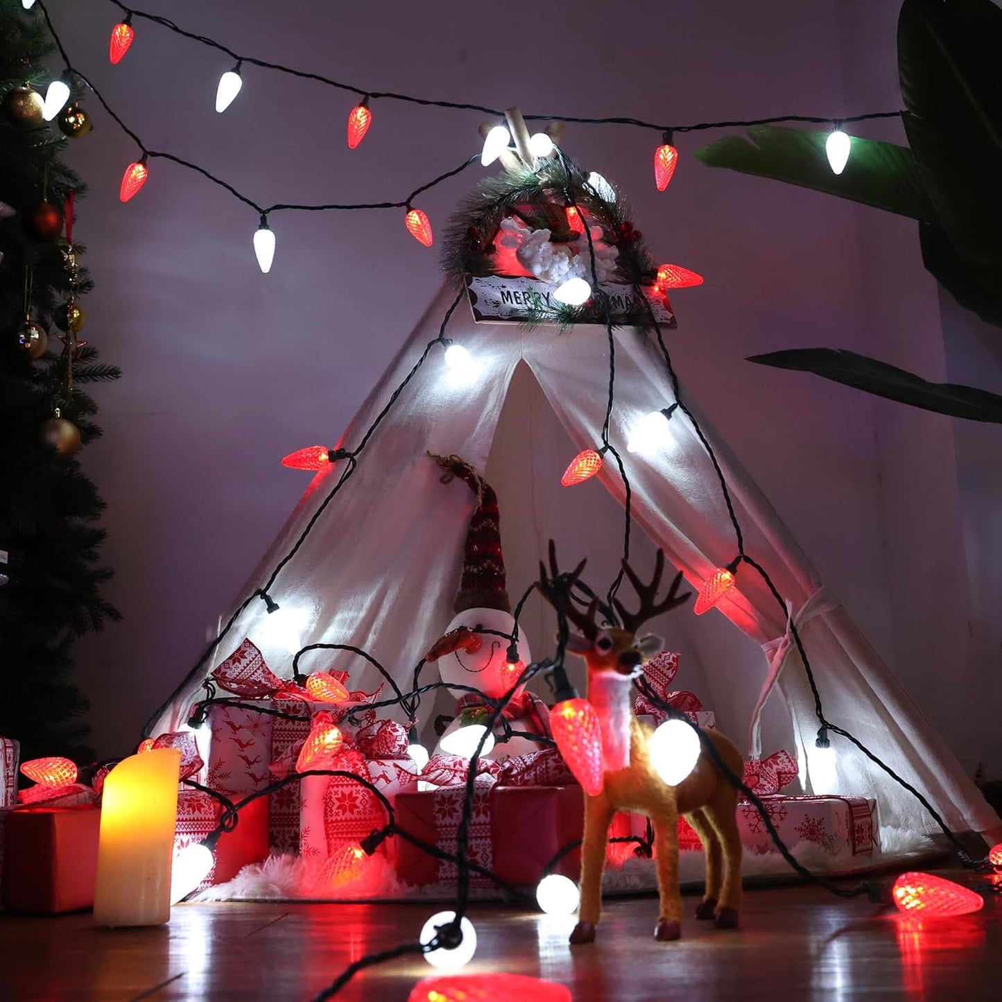 Brizled Faceted Strawberry C9 Bulbs – Traditional Christmas Aesthetic for Fireplace Mantel and Staircase