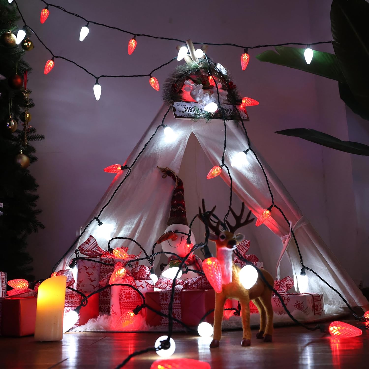 Brizled Faceted Strawberry C9 Bulbs – Traditional Christmas Aesthetic for Fireplace Mantel and Staircase