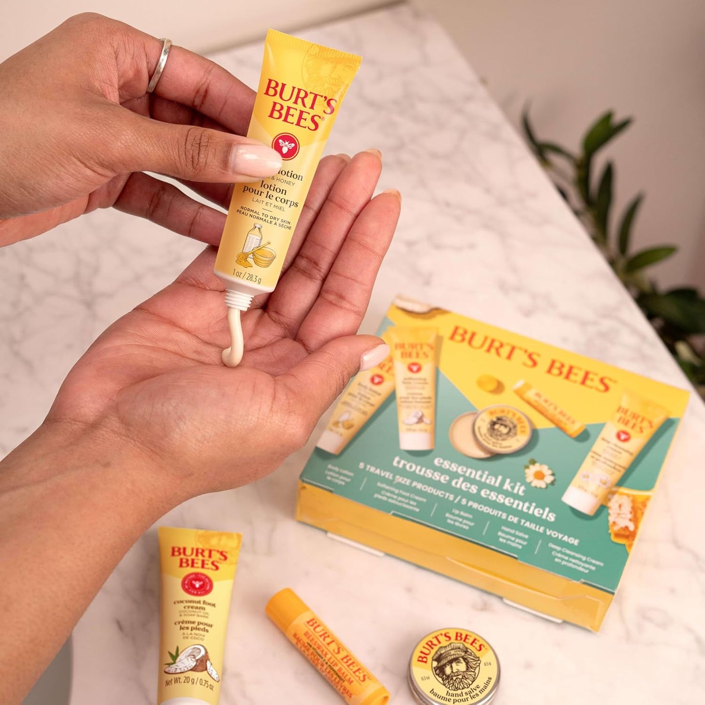 Burt's Bees Elegant Mother's Day Gift – Curated Luxury Skincare Set in Gift-Ready Packaging