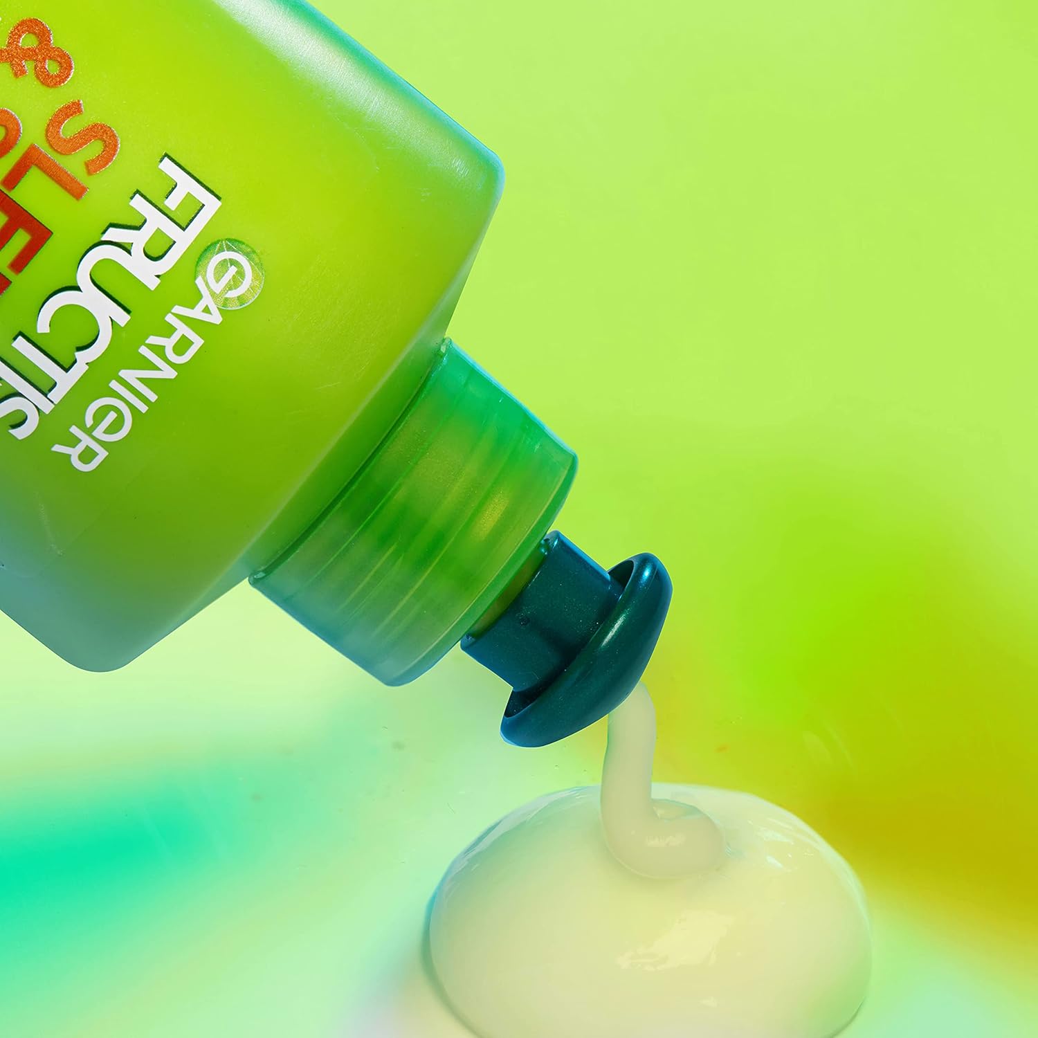 Garnier Fructis Sleek & Shine Frizz Cream — Clean Beauty Staple, Single Bottle Hair Care for Dry Frizzy Hair