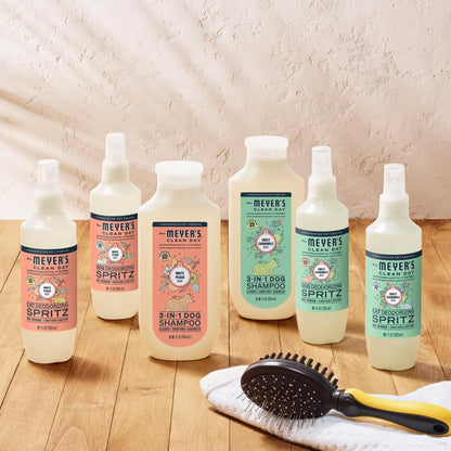 Mrs. Meyer's Clean Day 3-in-1 Dog Shampoo, Fragrance-Forward Rinse for a Cozy Home Atmosphere