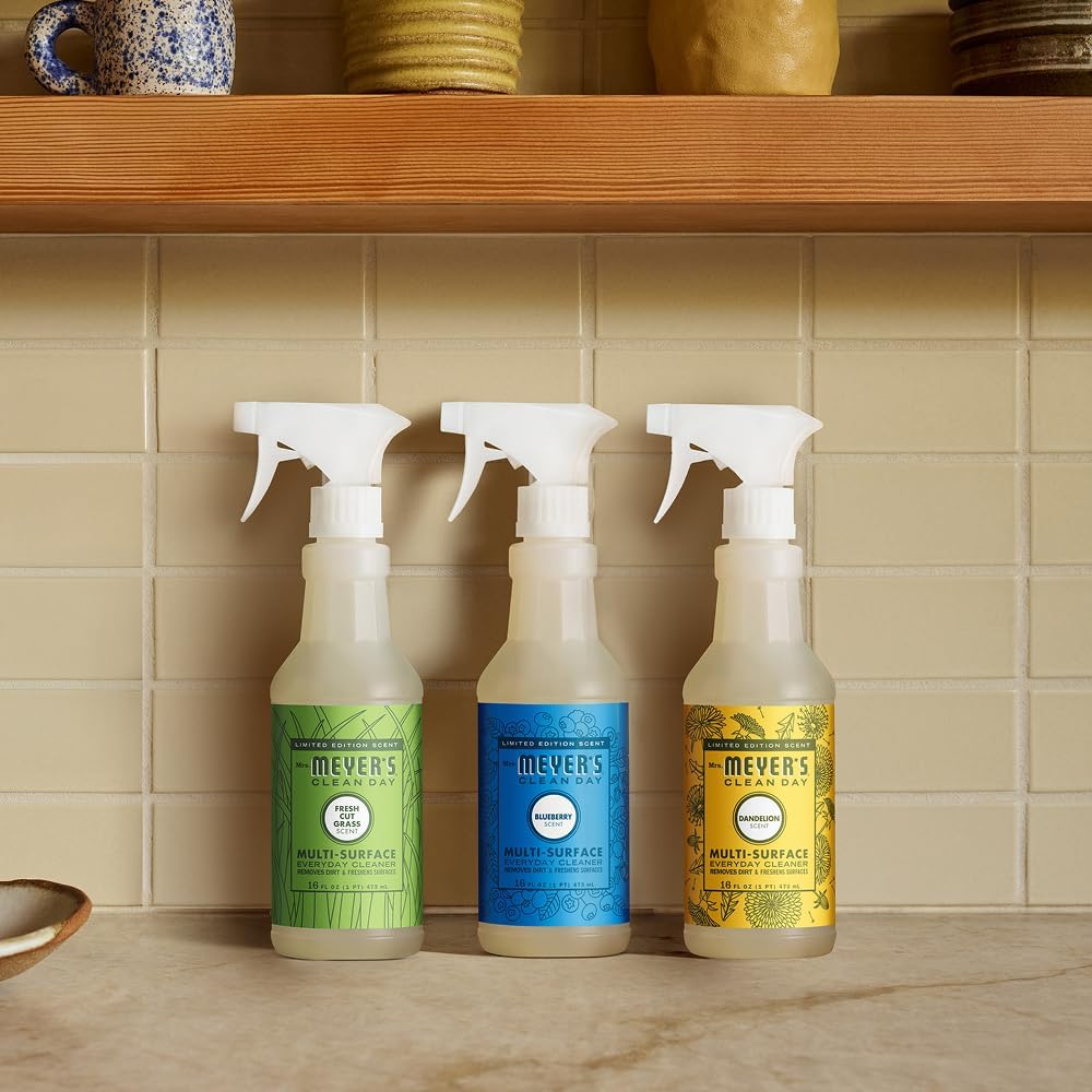 MRS. MEYER'S CLEAN DAY Blueberry Everyday Cleaner – Plant-Based Wipe-Down Spray for a Calmer Cleaning Ritual