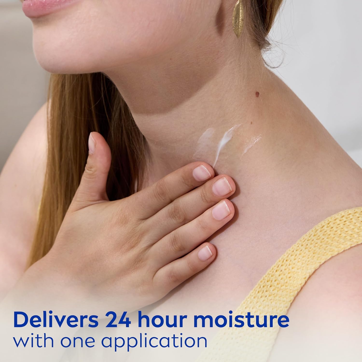 NIVEA Anti-Wrinkle Décolletage Cream – Elevated Nightstand Skincare for Discerning Women, Tri-Complex Firming Formula