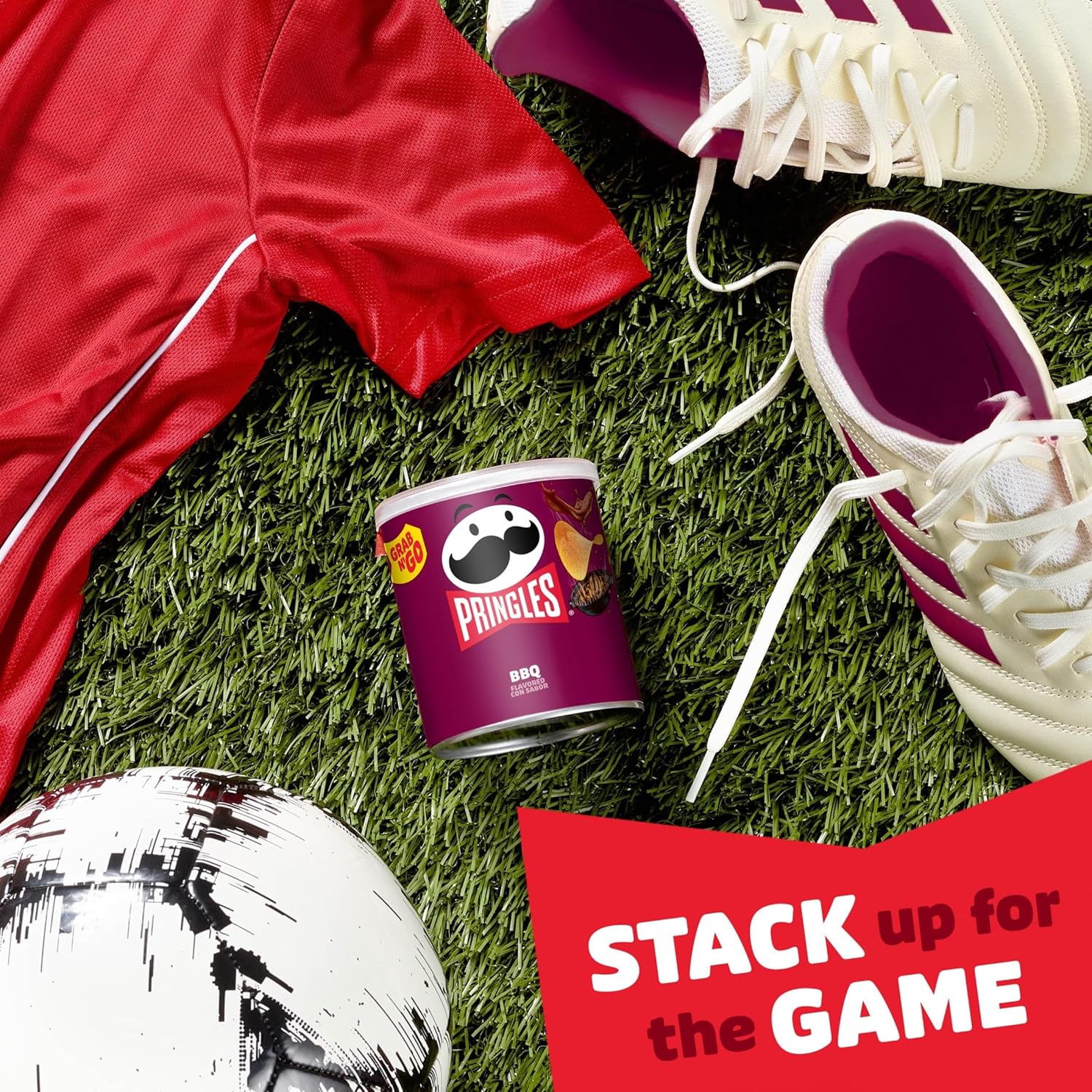 Pringles BBQ Potato Crisps – Tailgate and Game Day Snack Pack for Outdoor Watch Parties, 12-Count
