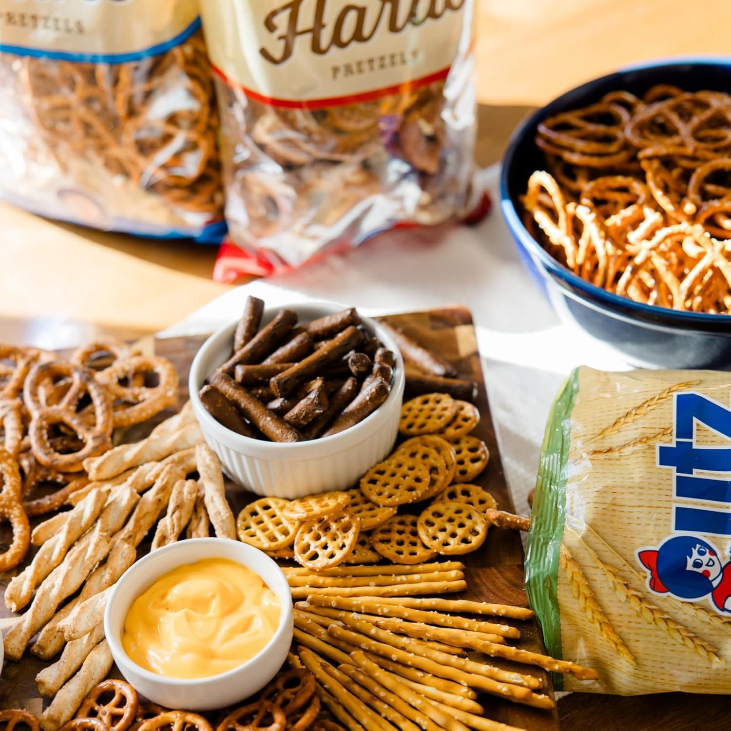 Utz Bulk Bite-Size Pretzels 52 oz Resealable Barrel – Mindful Portion-Controlled Snacking for Balanced Lifestyle Goals