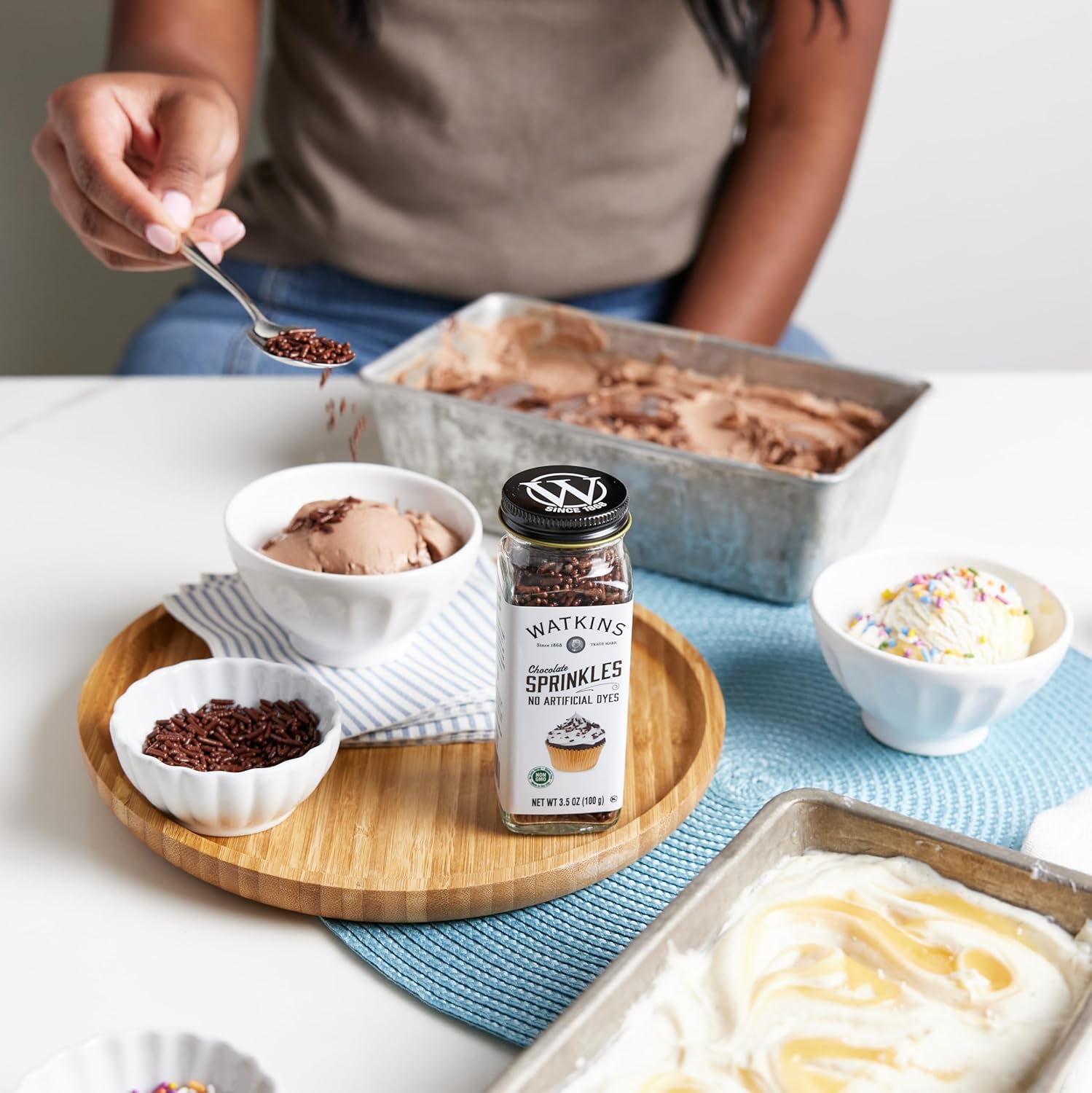 Watkins Natural Color Chocolate Sprinkles – Gluten Free Kosher Baking Decoration